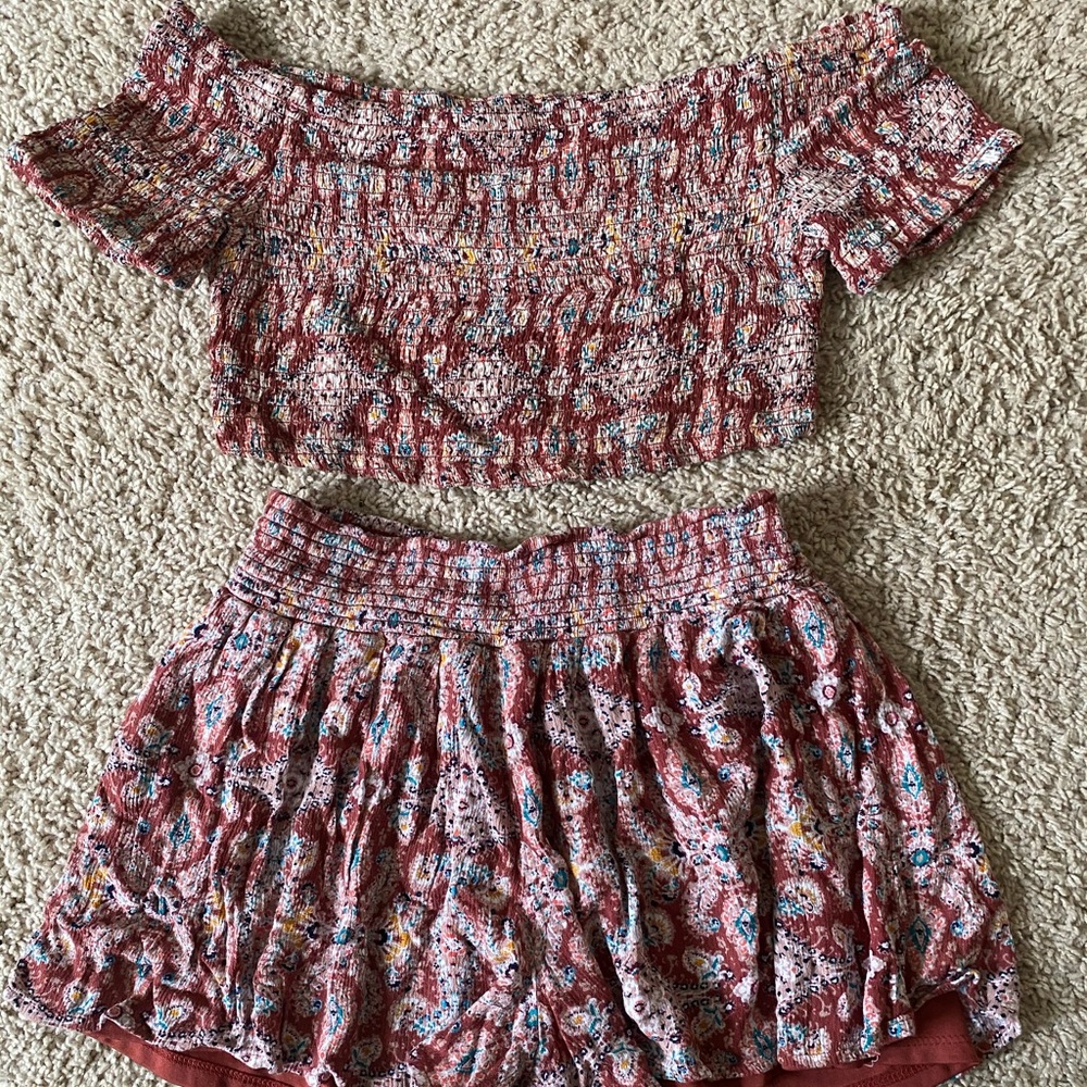 Two piece set
